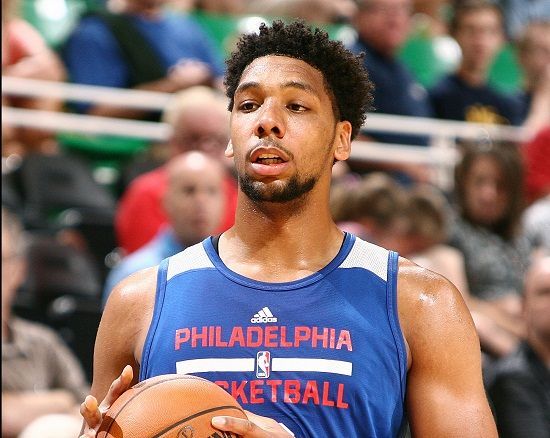 客队低位反 客队低位反